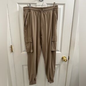 Alo Yoga Cargo Jogger